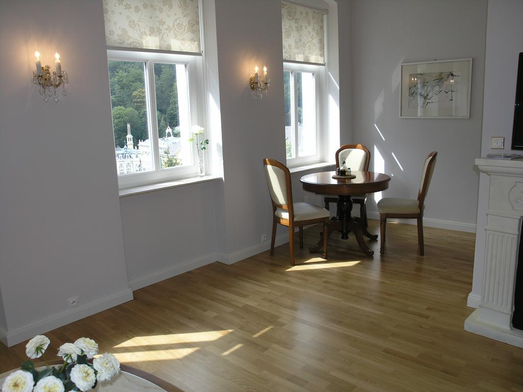 Ferienwohnung Apartman Lux Skroupova Karlsbad Exterior foto