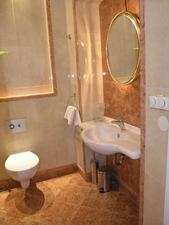 Ferienwohnung Apartman Lux Skroupova Karlsbad Exterior foto